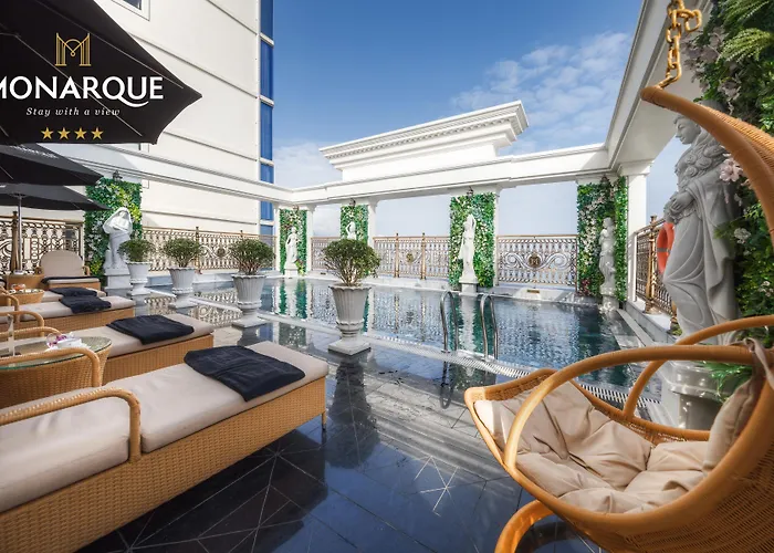 Monarque Hotel Danang