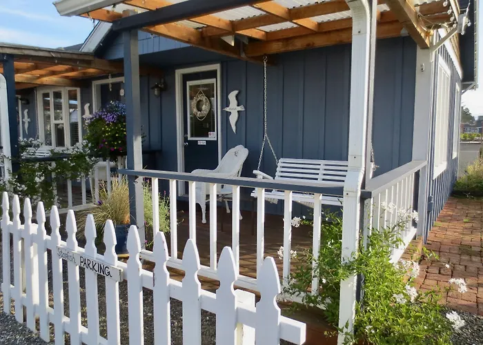 Boardwalk Cottages