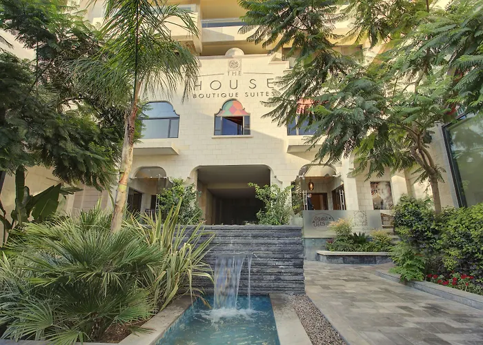 House Boutique Suites