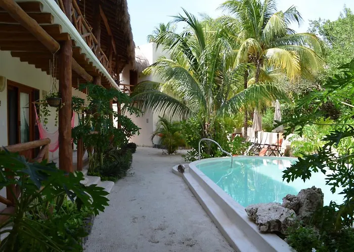 Casa Iguana Holbox - Beachfront Hotel