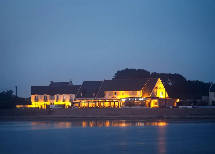 Hotel Logis le Castel Ac'h à Plouguerneau