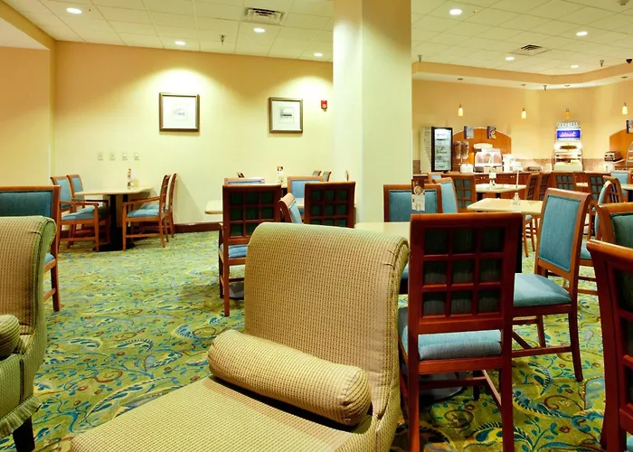 Holiday Inn Express - Richmond Downtown By Ihg