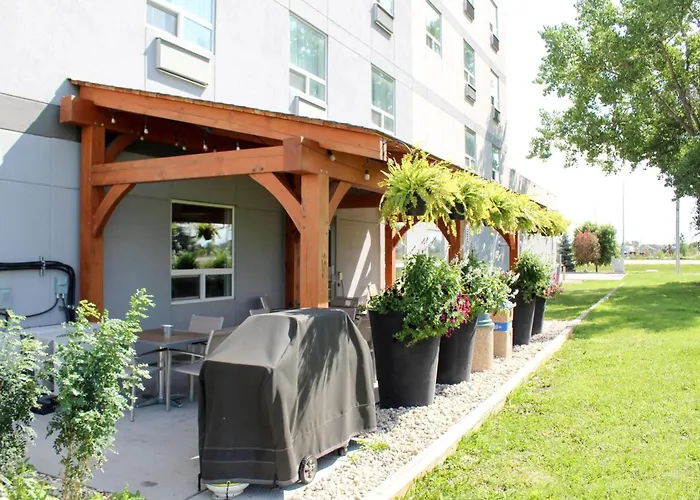 Super 8 By Wyndham Winnipeg East Mb