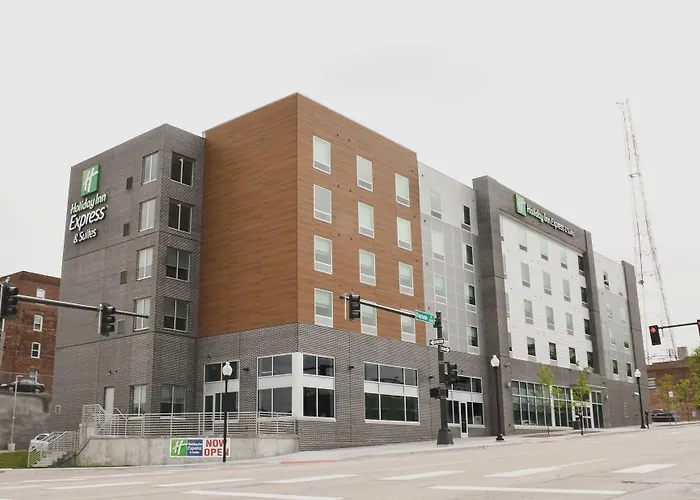 Holiday Inn Express & Suites Omaha Downtown Old Market By Ihg