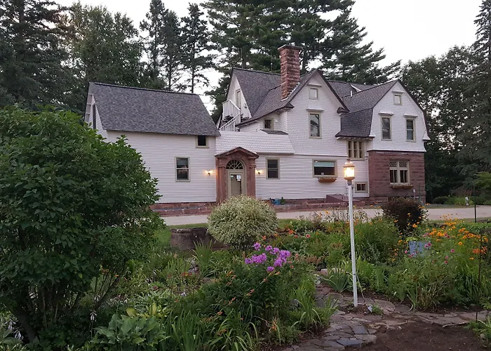 Pinehurst Inn Bed & Breakfast