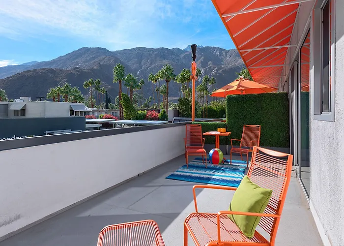 The Twist Palm Springs
