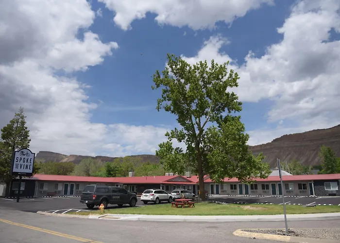Spoke And Vine Motel