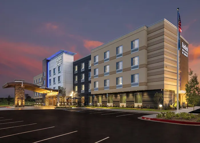 Fairfield Inn & Suites By Marriott Little Rock Airport