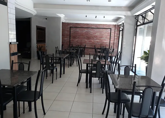 Hotel Romanville