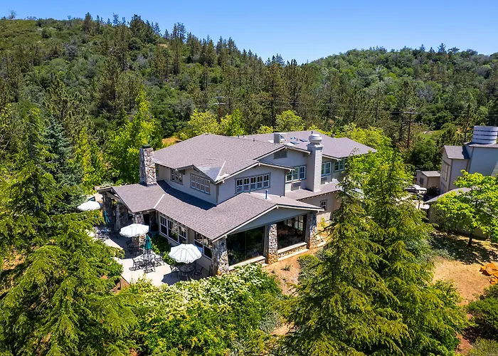 Orchard Hill