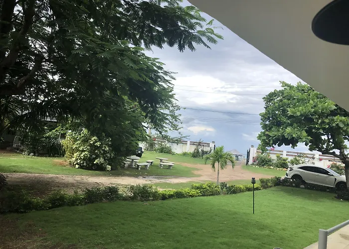 Airport Beach Hotel