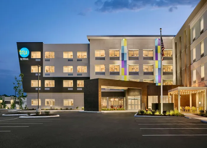 Tru By Hilton Easton