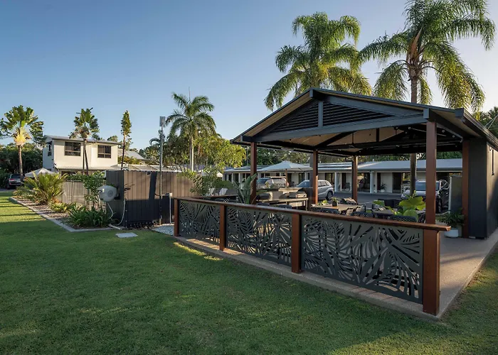 Kinka Palms Motel