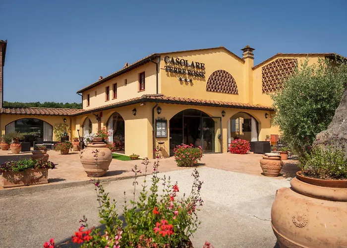 Hotel & Restaurant Casolare Le Terre Rosse