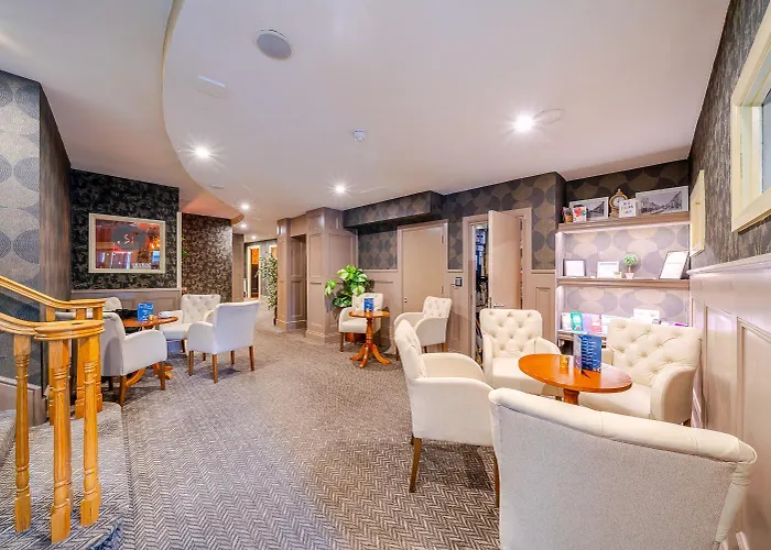 The Gateway Hotel