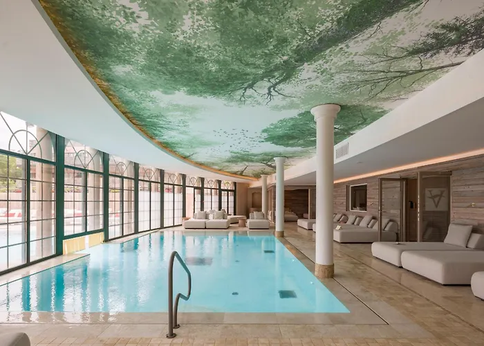 Les Violettes Hotel&Spa, BW Premier Collection