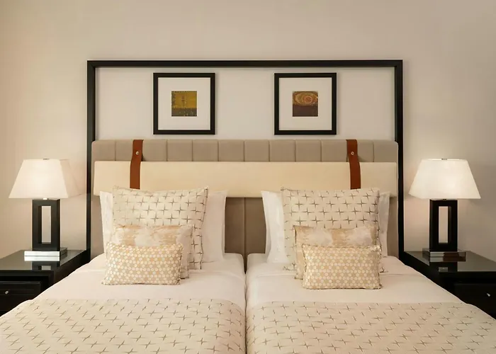 Grosvenor House, A Luxury Collection ,