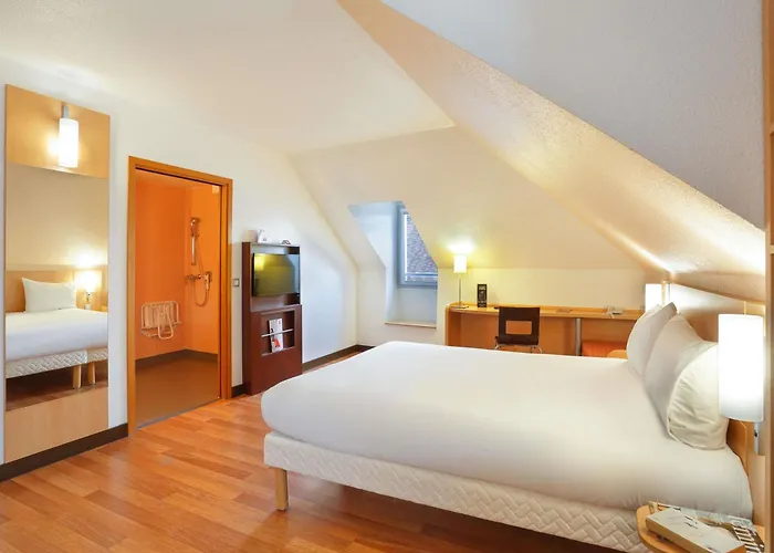 Hotel Ibis Étampes