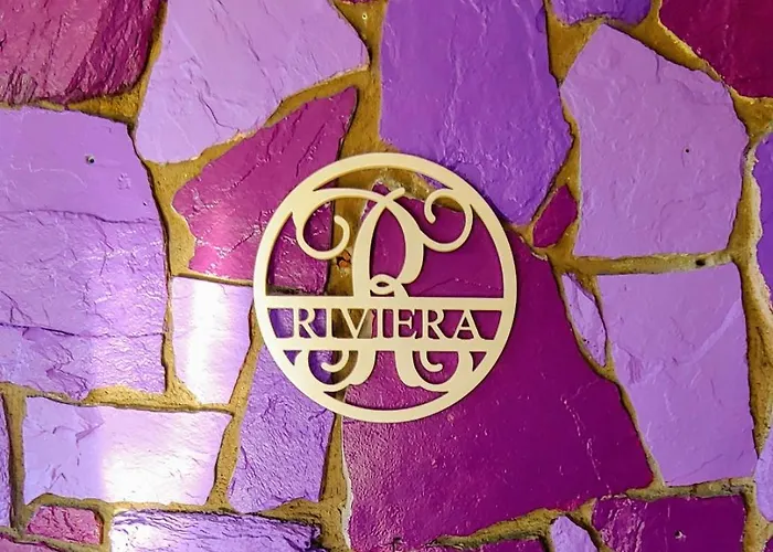 Riviera Motel