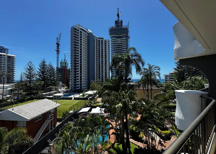 Aristocrat Apartments