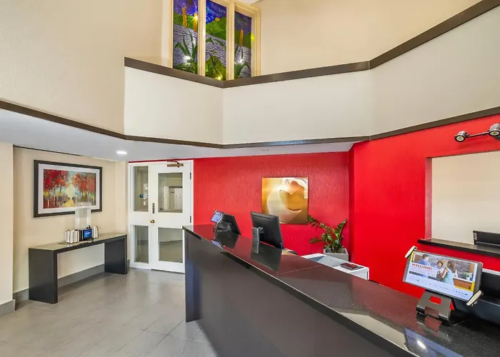Comfort Inn East