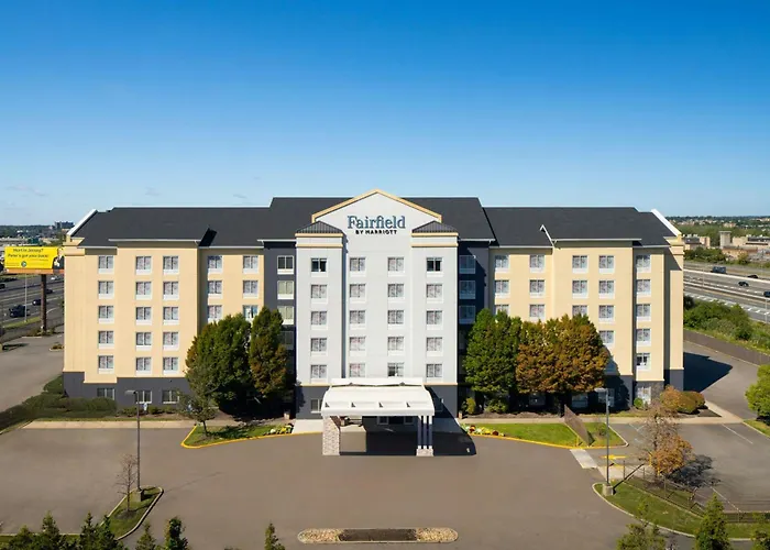 Fairfield Inn & Suites By Marriott Newark Liberty International Airport