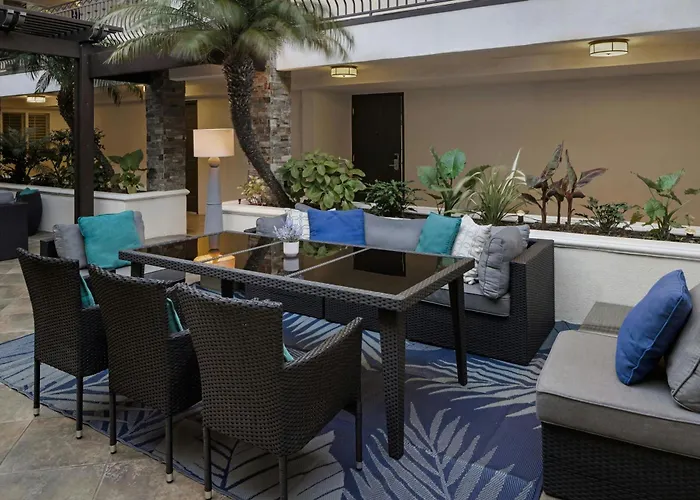 City Express By Marriott Manhattan Beach