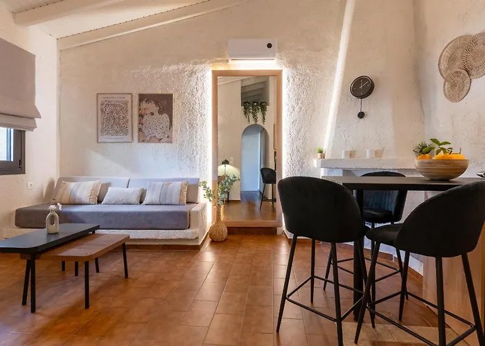 Despina Apts By Estia