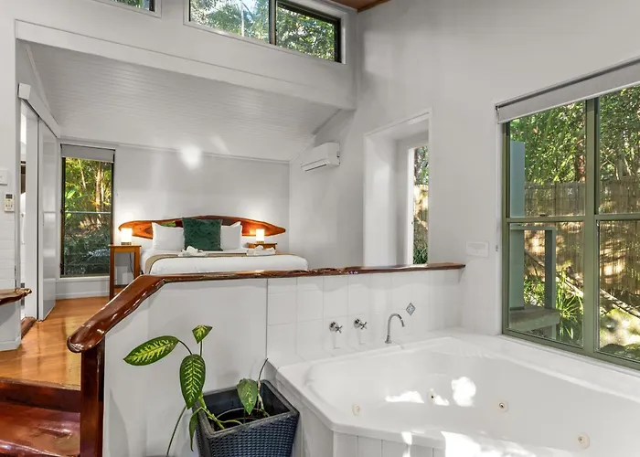 Hunchy Hideaway