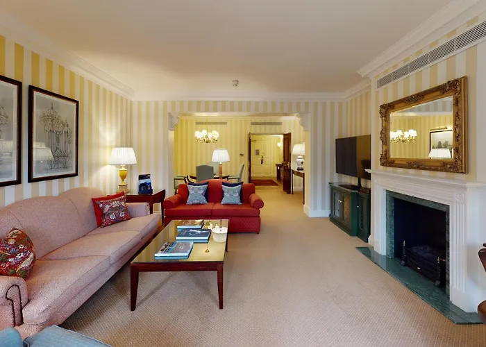 Cheval Thorney Court At Hyde Park