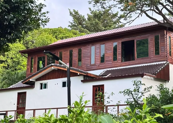 Bayview Hill