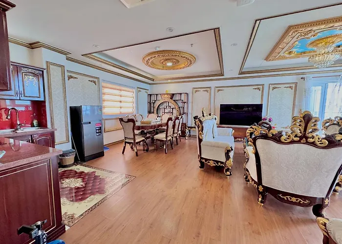 Paris Luxury Hotel & Apartment Nha Trang