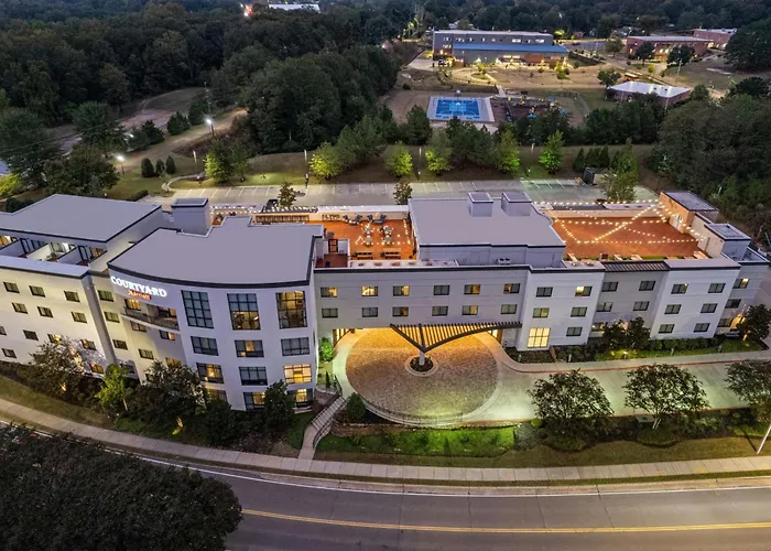 Courtyard By Marriott Oxford
