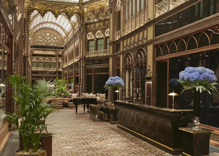 Párisi Udvar Hotel Budapest, part of Hyatt