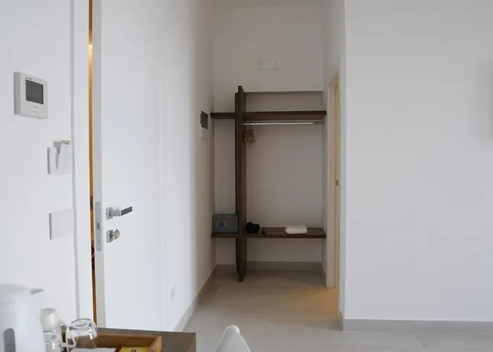 Kalibia Rooms And Suites