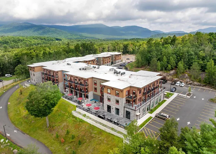 Cambria Hotel Lake Placid - Lakeside Resort