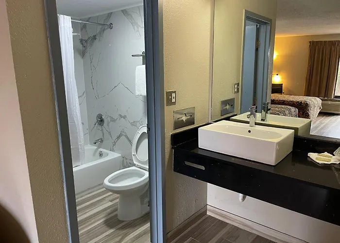 Brookwood Inn - Extended Stay