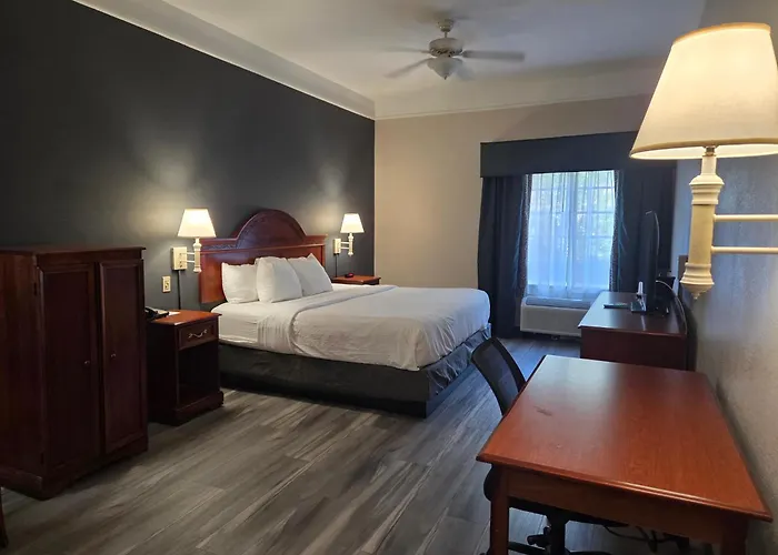 La Quinta Inn And Suites Fort Myers I-75