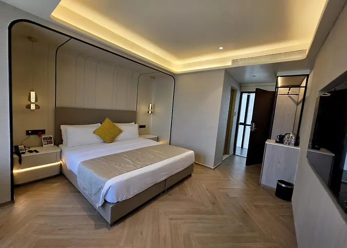 Dragonfly Hotel - The Art Hotel