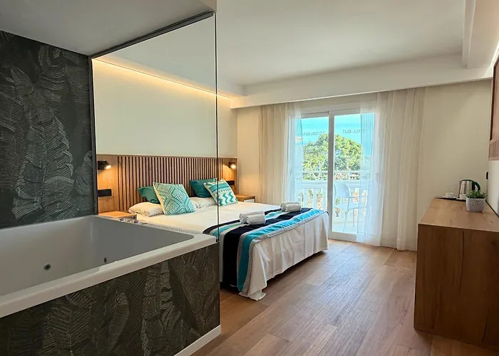 Welikehotel Triton Beach (Adults Only)