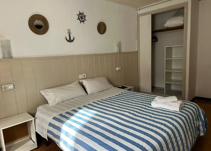 P&R Hostals Maria Rosa