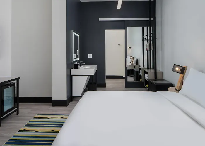 Aloft Memphis Downtown