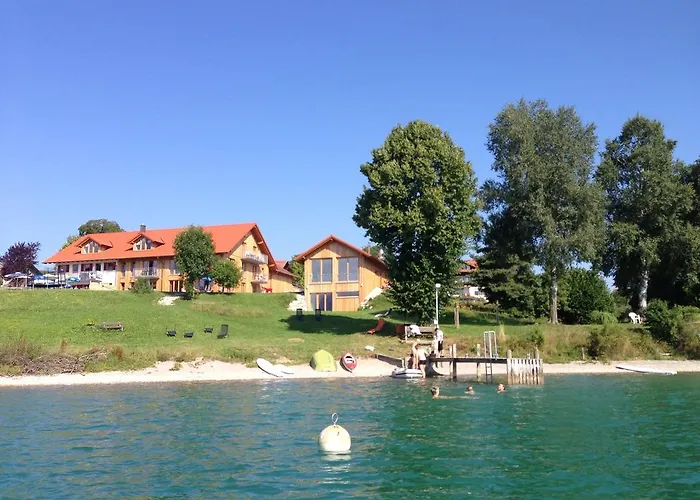 Seehotel und Appartements Schnöller Rieden