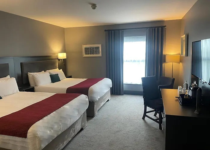 Cliffs Of Moher Hotel