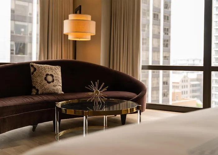 Thompson Chicago, By Hyatt