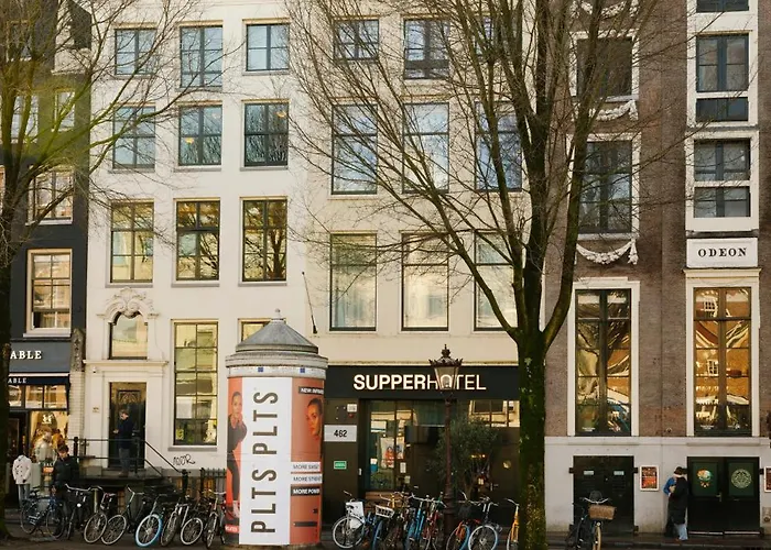 SUPPER Hotel