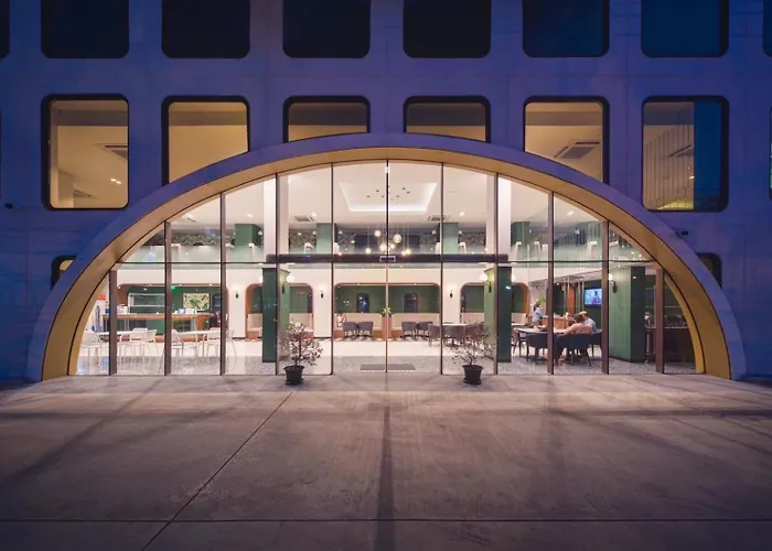 Justice Hotel