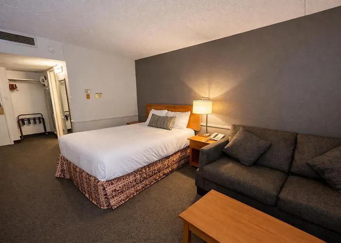 Heritage Inn Hotel & Convention Centre - Moose Jaw