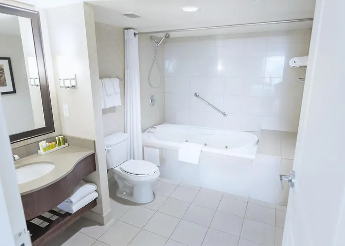 Hilton Niagara Falls/ Fallsview Hotel And Suites