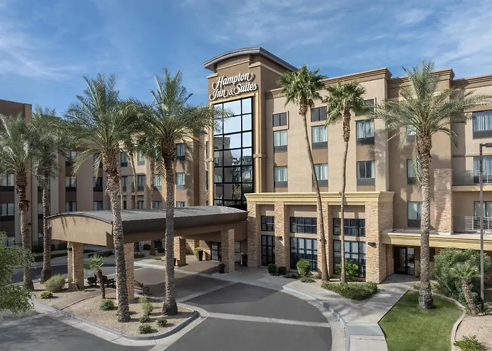 Hampton Inn & Suites Phoenix -Westgate